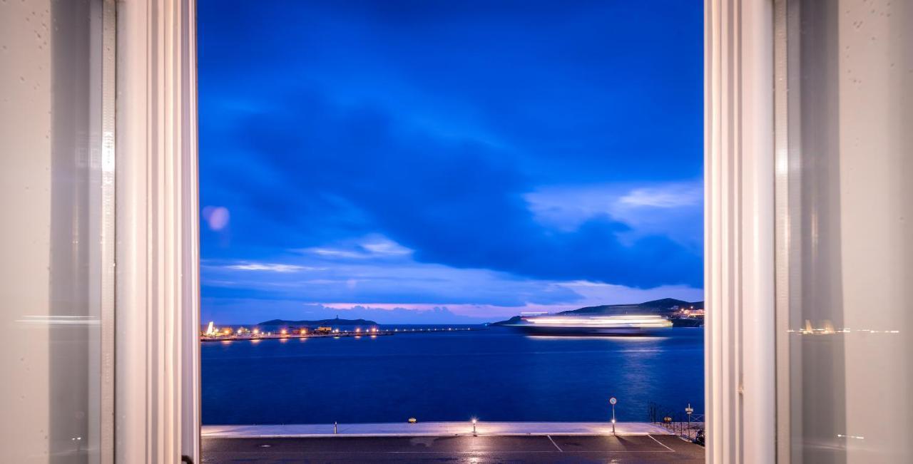 Shapes Luxury Suites Ermoúpoli Eksteriør bilde